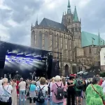 Homestay Schoenes, Zentral Gelegenes Kulturzimmer Erfurt