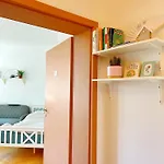 Schoenes, Zentral Gelegenes Kulturzimmer