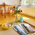 Schoenes, Zentral Gelegenes Kulturzimmer Privat bolig