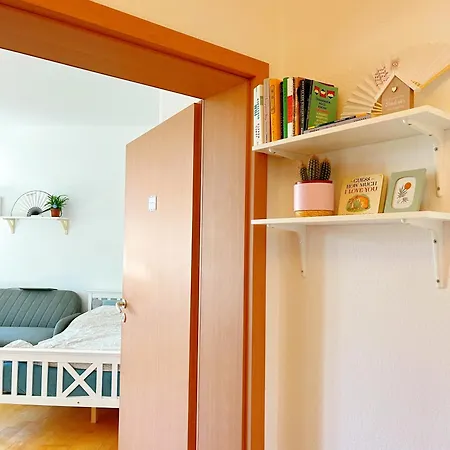 Schoenes, Zentral Gelegenes Kulturzimmer