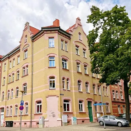 Schoenes, Zentral Gelegenes Kulturzimmer * Erfurt