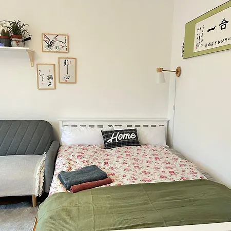 Schoenes, Zentral Gelegenes Kulturzimmer Alloggio in famiglia