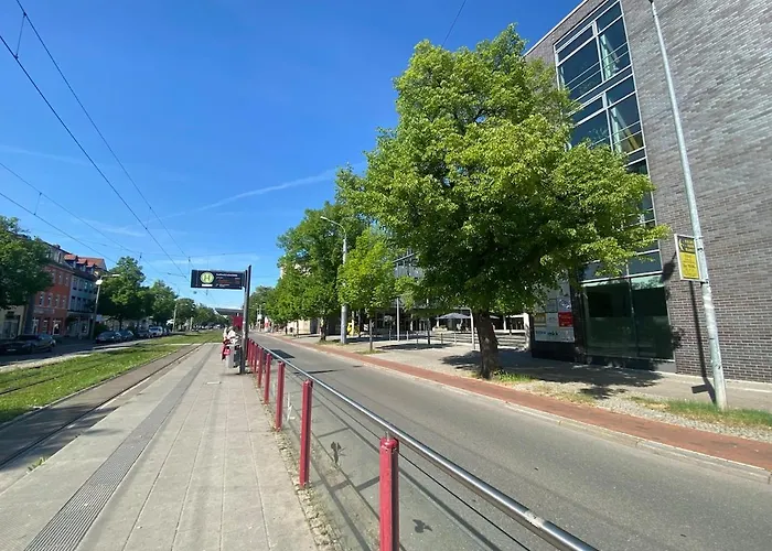 Schönes, Zentral Gelegenes Kulturzimmer *