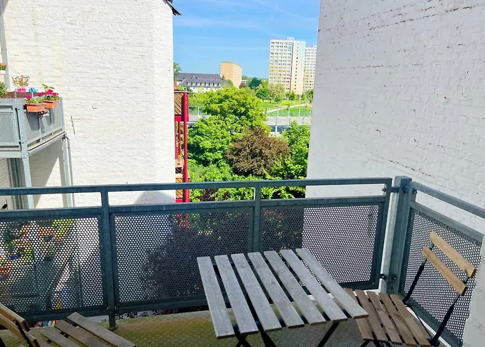 Schoenes, Zentral Gelegenes Kulturzimmer 民宿 *