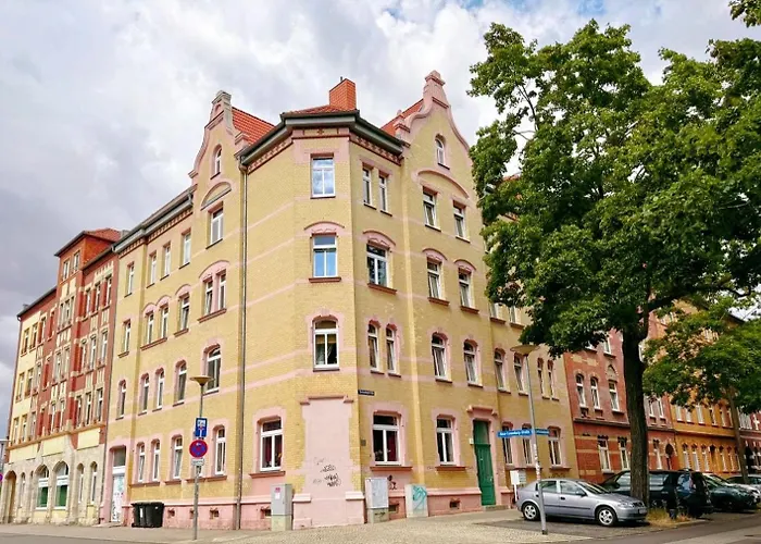 Schoenes, Zentral Gelegenes Kulturzimmer * Erfurt