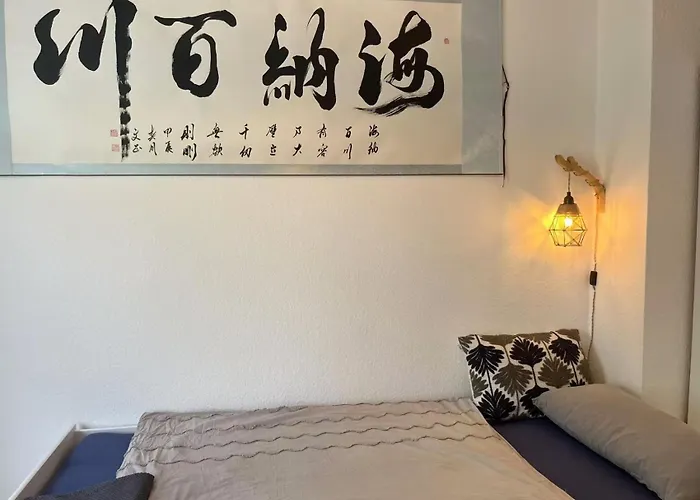 Schönes, Zentral Gelegenes Kulturzimmer *