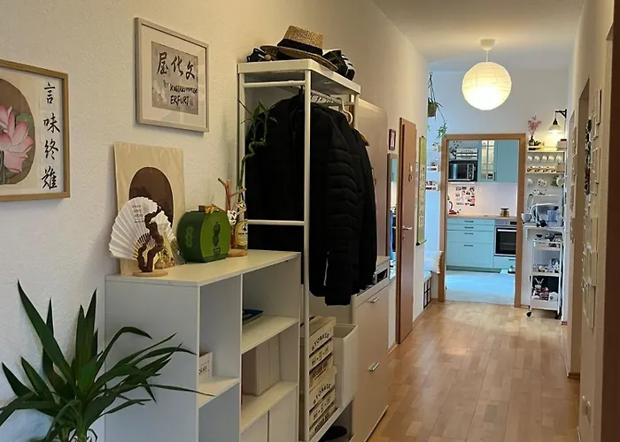 Schoenes, Zentral Gelegenes Kulturzimmer Erfurt